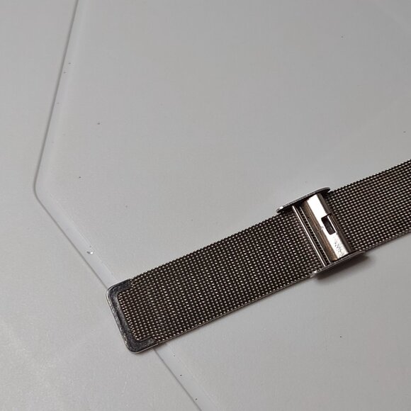 Silver Tone Steve Madden Watch With White Dial - Picture 6 of 14